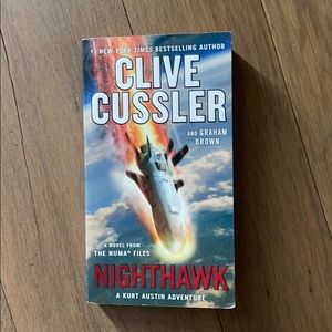 Clive Cussler paperback book Nighthawk